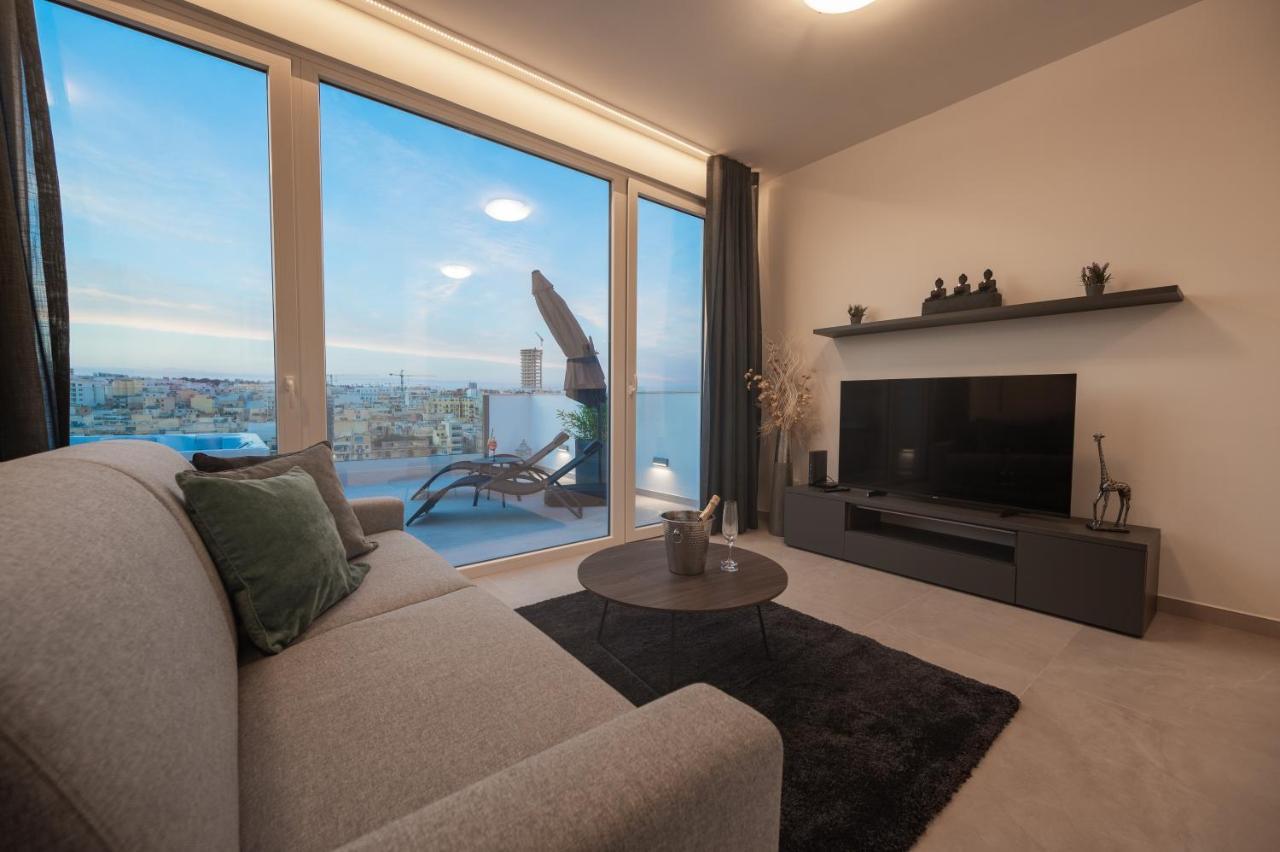 The Address Seafront Suites With Hot Tub Pietà Extérieur photo