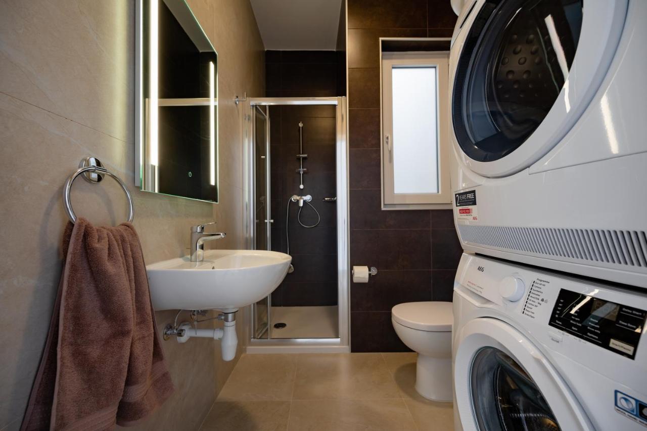 The Address Seafront Suites With Hot Tub Pietà Extérieur photo