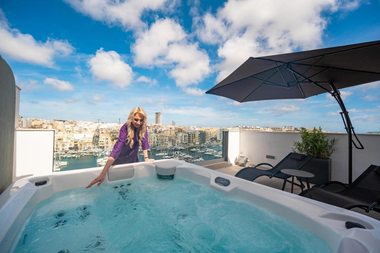 The Address Seafront Suites With Hot Tub Pietà Extérieur photo